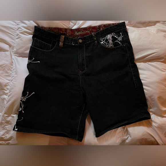 Ruthless art jort - Picture 3 of 3